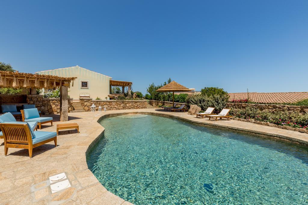 Hotel Costa Caddu San Teodoro  Exterior foto