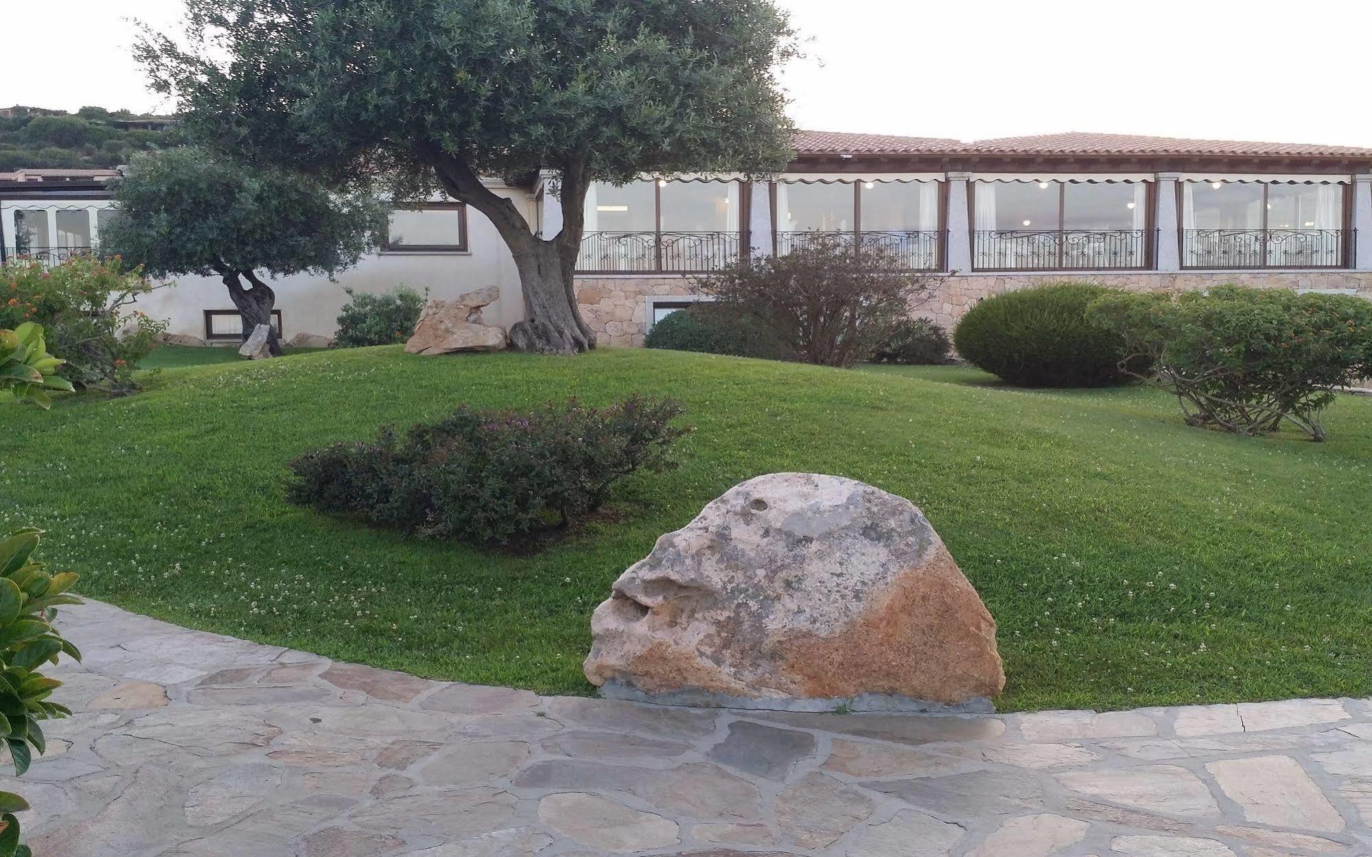Hotel Costa Caddu San Teodoro  Exterior foto